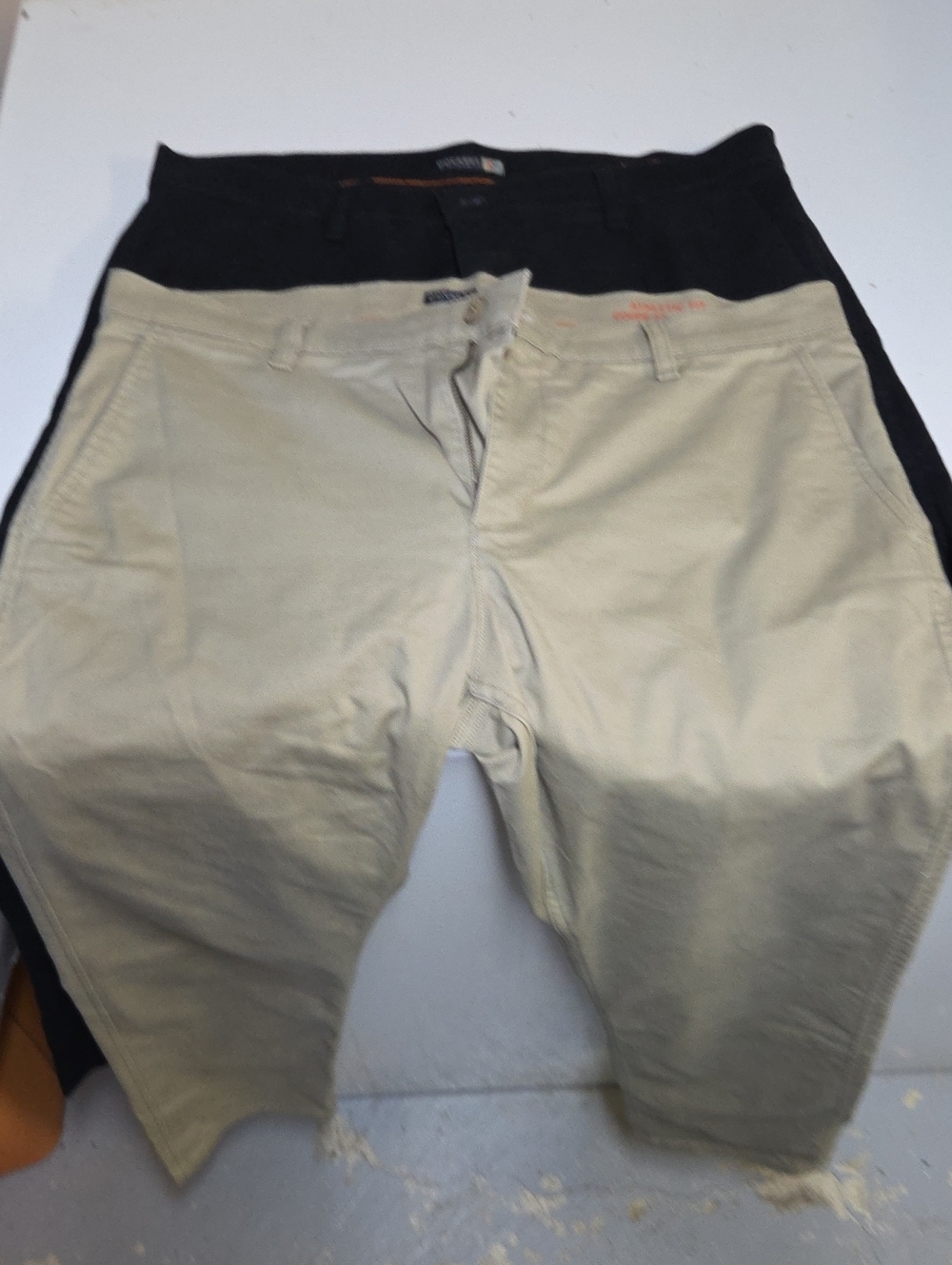 Docker's Lot Of 2 Men's Khaki And Black Chino Pants 36x32